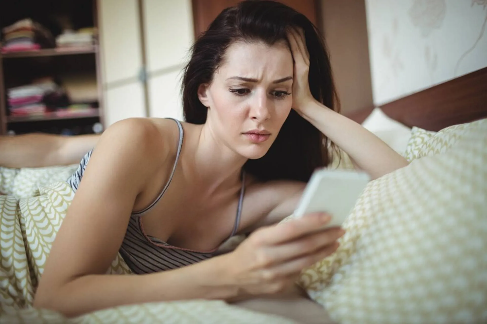 chamada no WhatsApp para não cair em golpes golpe no WhatsApp 34